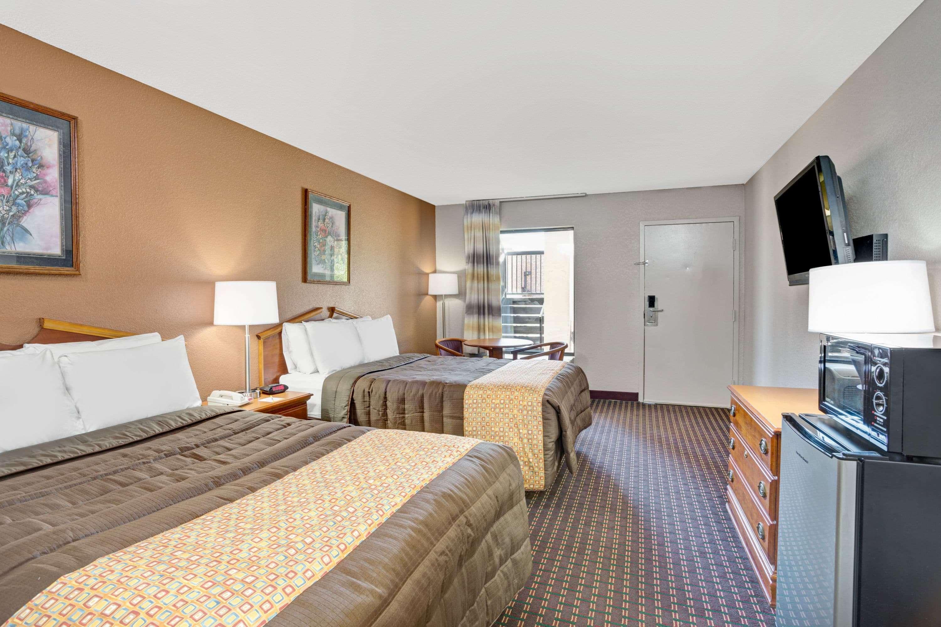 Days Inn By Wyndham Hernando Exterior photo